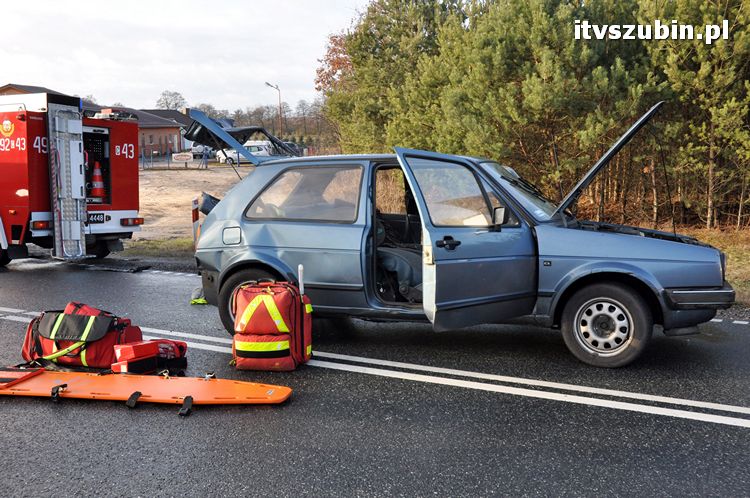 Wypadek trzech samochodów na krajowej 5, dwie osoby trafiły do szpitala
