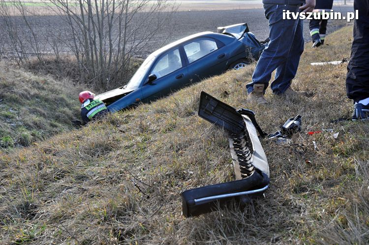 Wypadek trzech samochodów na krajowej 5, dwie osoby trafiły do szpitala