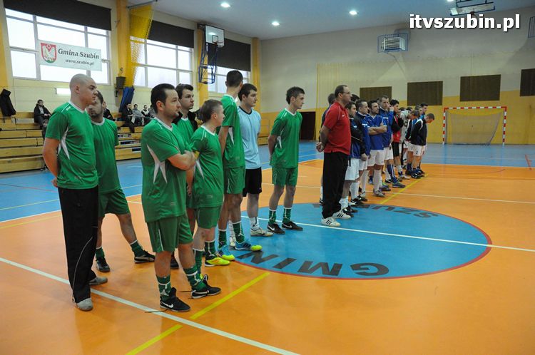 Drużyna Brzysko-Rol Brzyskorzystewko wygrała II Turniej Halowy Seniorów Piłki Nożnej o Puchar Burmistrza Szubina