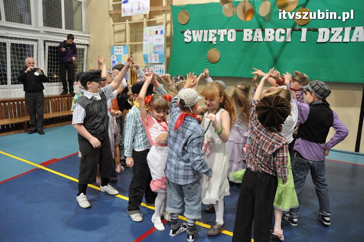 Święto Babci i Dziadka w Szkole Podstawowej nr 2 w Szubinie