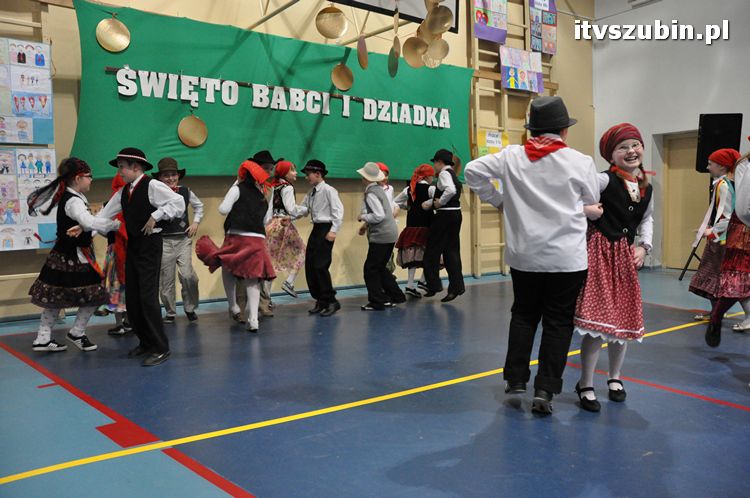 Święto Babci i Dziadka w Szkole Podstawowej nr 2 w Szubinie