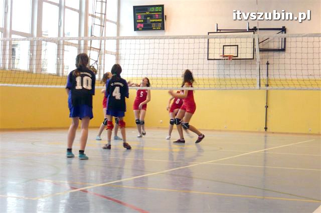 Ćwierćfinał wojewódzki w Mini Piłce Siatkowej z udziałem SP Królikowo