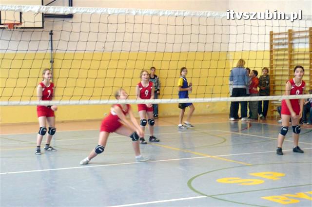 Ćwierćfinał wojewódzki w Mini Piłce Siatkowej z udziałem SP Królikowo