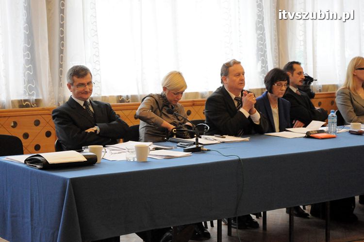 XV Sesja Rady Powiatu w Nakle nad Notecią - fotorelacja