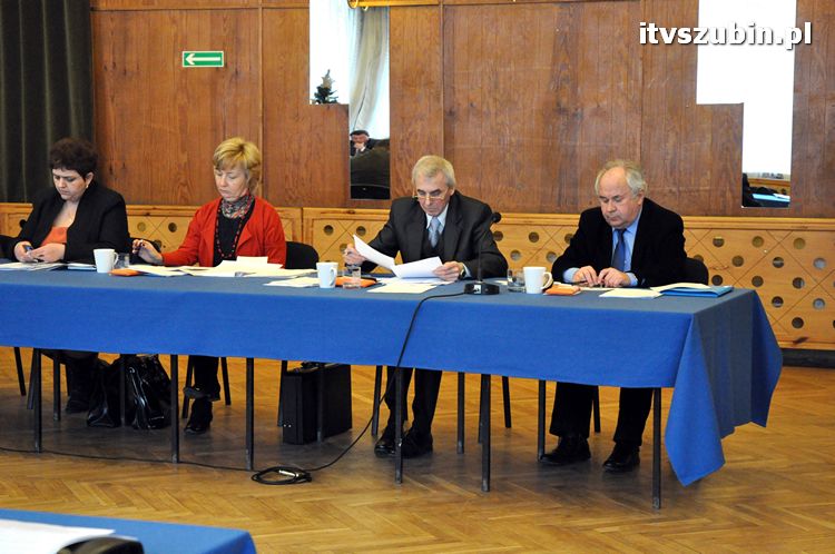 XV Sesja Rady Powiatu w Nakle nad Notecią - fotorelacja
