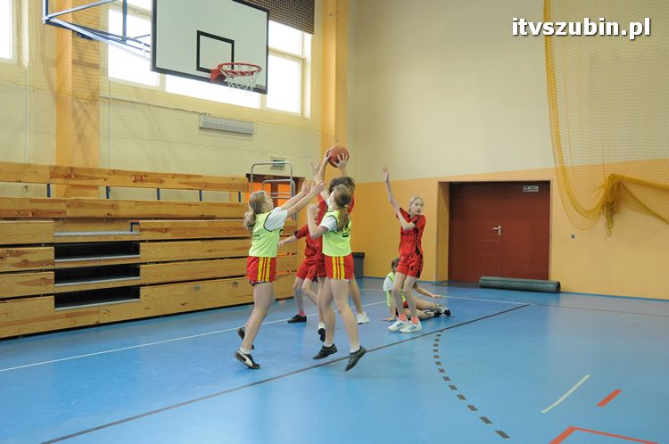 Mistrzostwa Gminy Szubin w Mini Piłce Koszykowej Dziewcząt