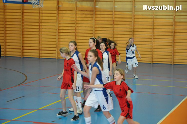 Mistrzostwa Gminy Szubin w Mini Piłce Koszykowej Dziewcząt