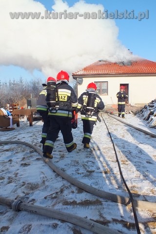 Pożar budynku jednorodzinnego w Karnowie gmina Nakło nad Notecią