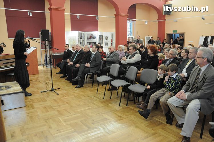 Wystawa ?Zeit ? Time ? Czas ? Amser? w szubińskim muzeum