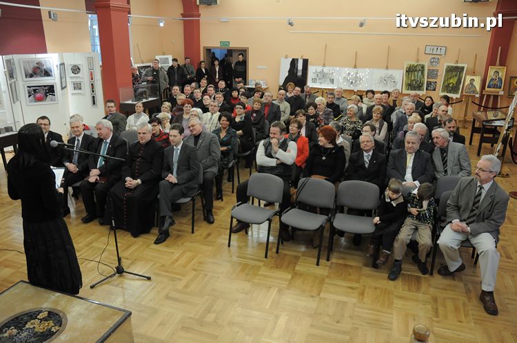 Wystawa ?Zeit ? Time ? Czas ? Amser? w szubińskim muzeum