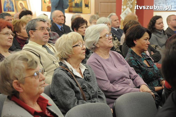 Wystawa ?Zeit ? Time ? Czas ? Amser? w szubińskim muzeum
