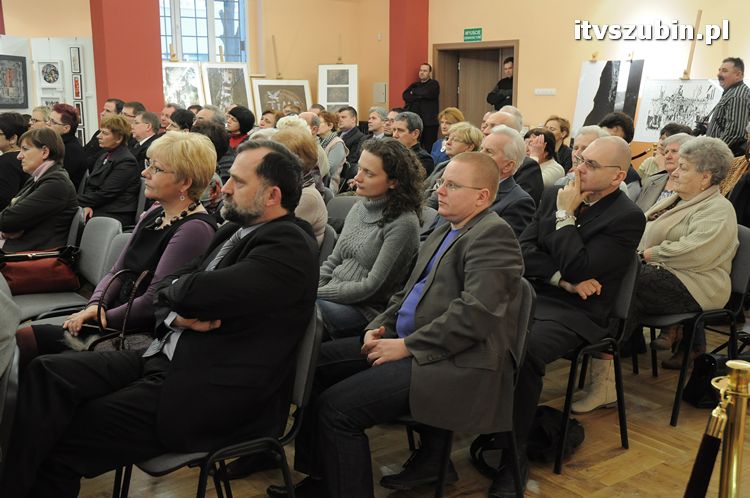 Wystawa ?Zeit ? Time ? Czas ? Amser? w szubińskim muzeum