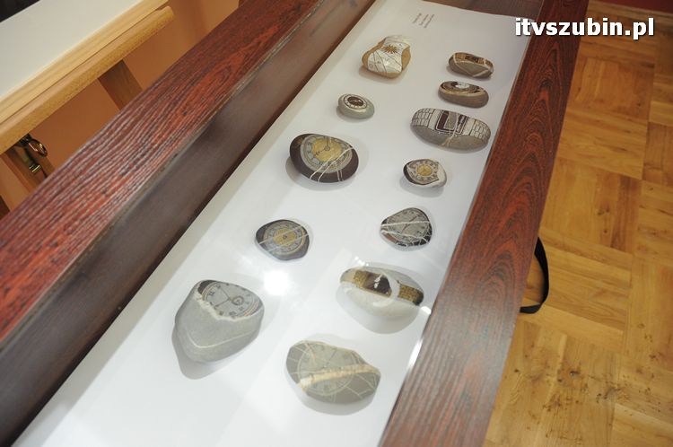 Wystawa ?Zeit ? Time ? Czas ? Amser? w szubińskim muzeum