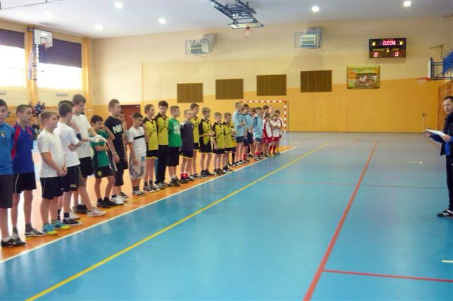 Halowy Turniej Piłki Nożnej o Puchar Dyrektor MZOSiR w Szubinie