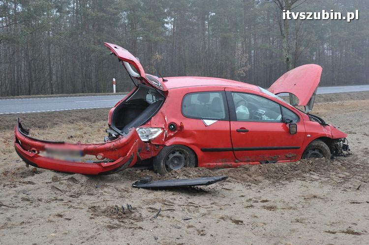 Parkowanie na polu przy krajowej 5