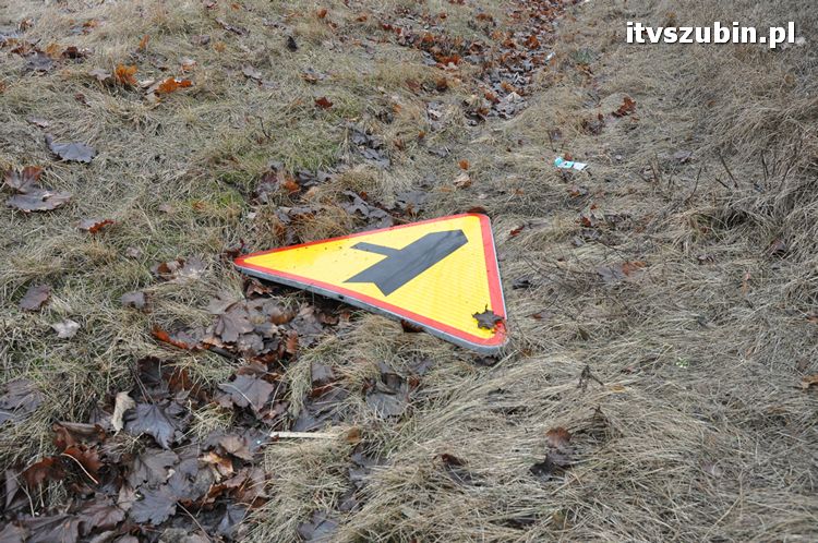 Parkowanie na polu przy krajowej 5