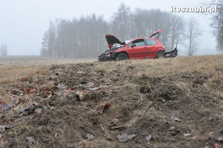 Parkowanie na polu przy krajowej 5