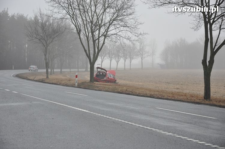 Parkowanie na polu przy krajowej 5