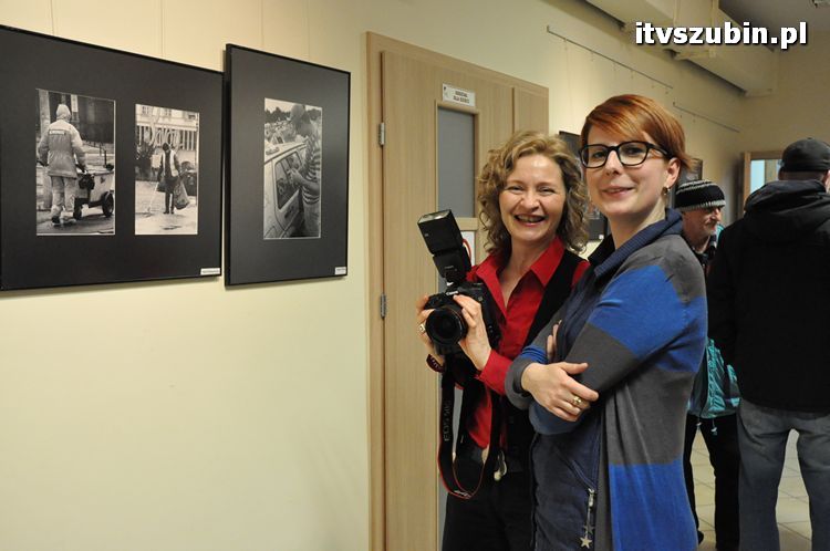 Wernisaż Klubu Miłośników Fotografii Flesz w RBP