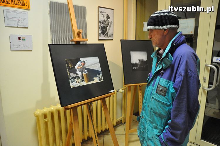 Wernisaż Klubu Miłośników Fotografii Flesz w RBP