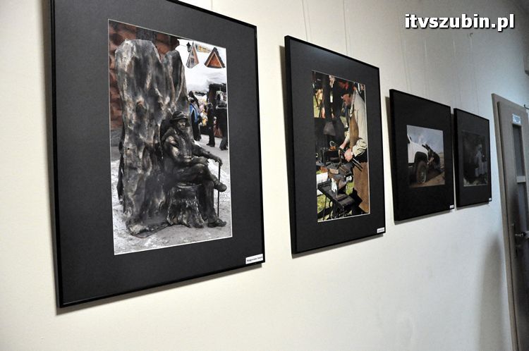 Wernisaż Klubu Miłośników Fotografii Flesz w RBP