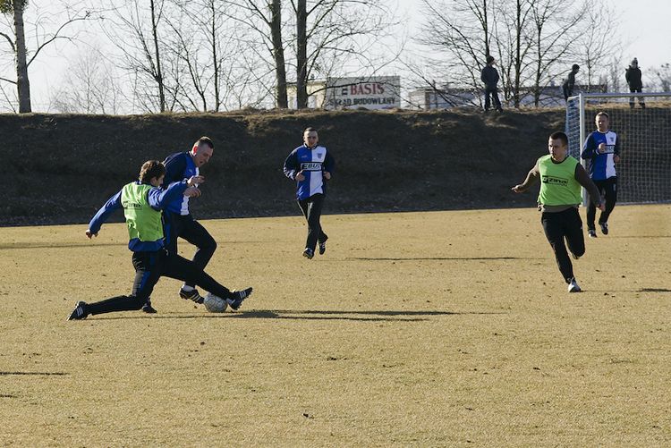 Mecz sparingowy - LKS Szubinianka Szubin - MGLKS Victoria Koronowo