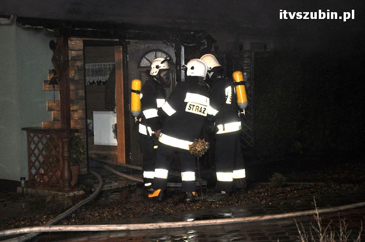 Pożar domu jednorodzinnego w Mąkoszynie