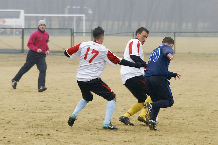 LKS Szubinianka Szubin - KS Unia/Roszak Solec Kujawski 0:5