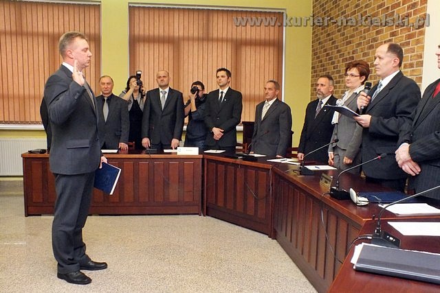 Burmistrz Miasta i Gminy w Mroczy złożył ślubowanie i objął Urząd