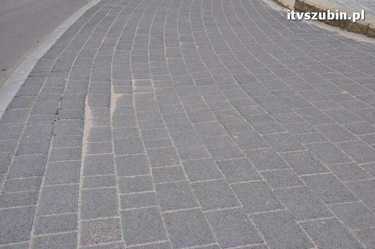 7 milionów wkopane w żwir?