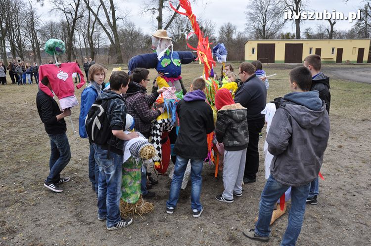 Gimnazjum nr 1 w Szubinie powitało wiosnę na wesoło