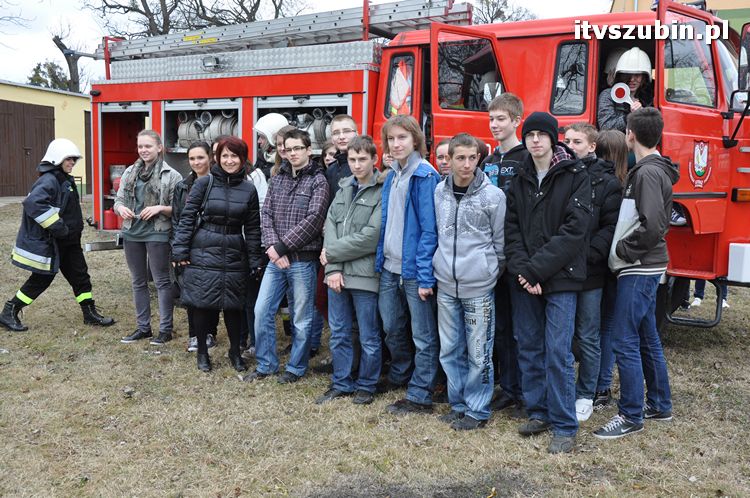 Gimnazjum nr 1 w Szubinie powitało wiosnę na wesoło