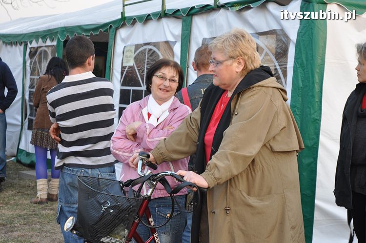 Powitanie wiosny przy ruinach szubińskiego zamku