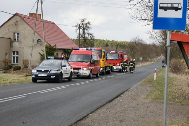 Wymusił pierwszeństwo ale mieszkańcy go bronili