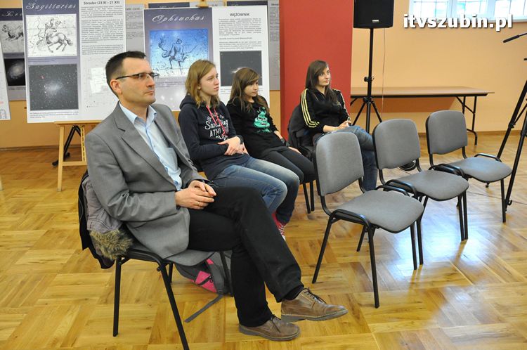 Uczennice Gimnazjum nr 1 chcą uczestniczyć w XVIII Sesji Sejmu Dzieci i Młodzieży w 2012 roku [FILM]