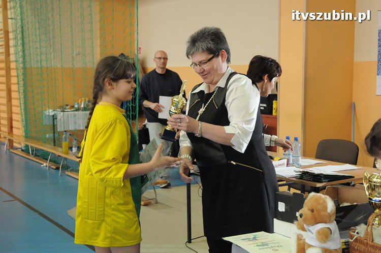 I Turniej piłki ręcznej dziewcząt o Puchar Dyrektor SP1 w Szubinie