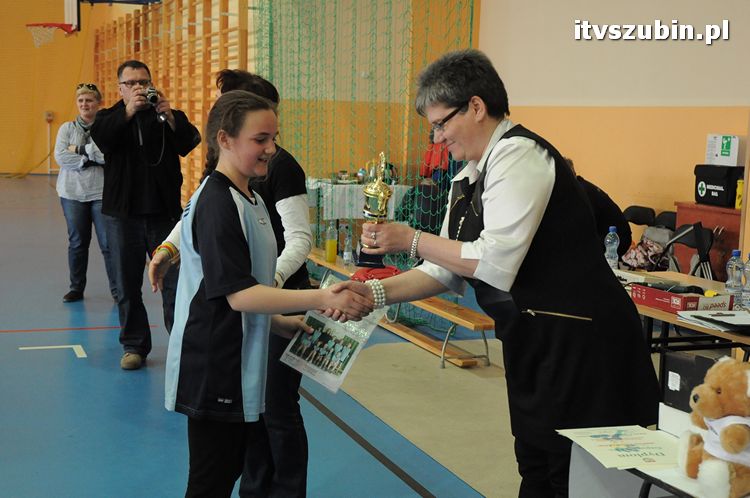 I Turniej piłki ręcznej dziewcząt o Puchar Dyrektor SP1 w Szubinie