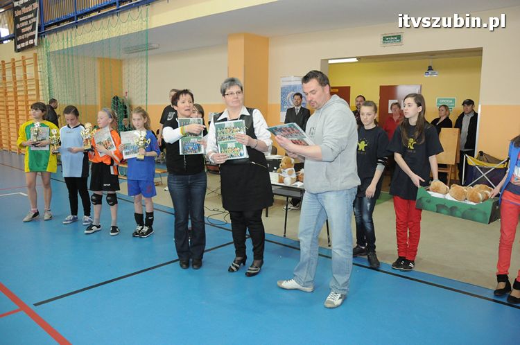 I Turniej piłki ręcznej dziewcząt o Puchar Dyrektor SP1 w Szubinie