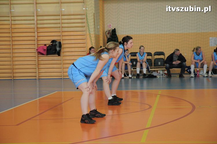 Baraże do ISOW 2012 w koszykówce kobiet rozegrano w Szubinie