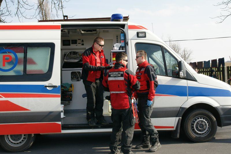 Dachowanie na ul. Poznańskiej w Kcyni