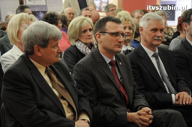 Dwa wernisaże jednego dnia w szubińskim muzeum