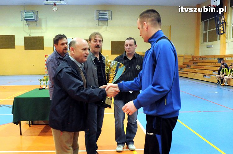 Zakończenie sezonu 2011/2012 - Szubińskiej Ligi Piłki Halowej 