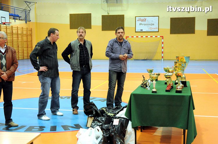 Zakończenie sezonu 2011/2012 - Szubińskiej Ligi Piłki Halowej 