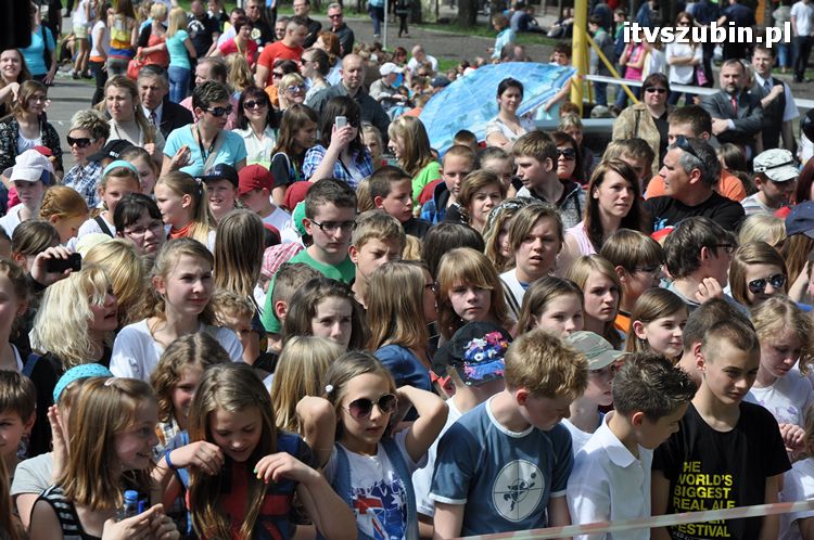 Charytatywny Koncert dla Andżeliny z udziałem MEZO w ZS w Szubinie