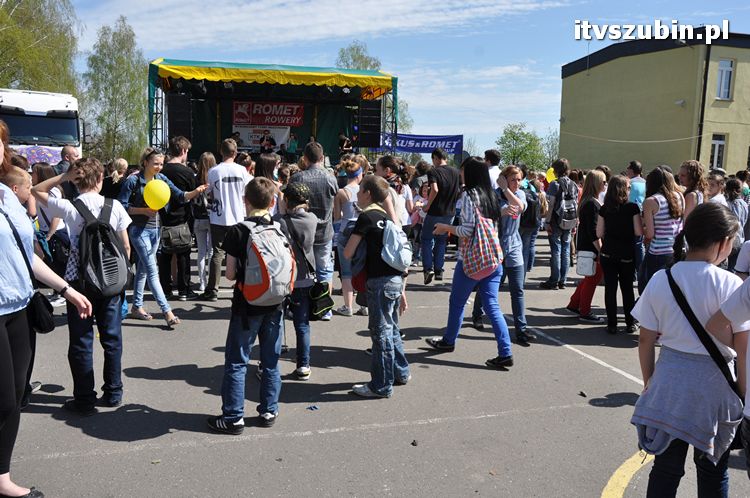Charytatywny Koncert dla Andżeliny z udziałem MEZO w ZS w Szubinie