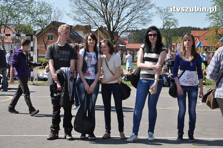 Charytatywny Koncert dla Andżeliny z udziałem MEZO w ZS w Szubinie