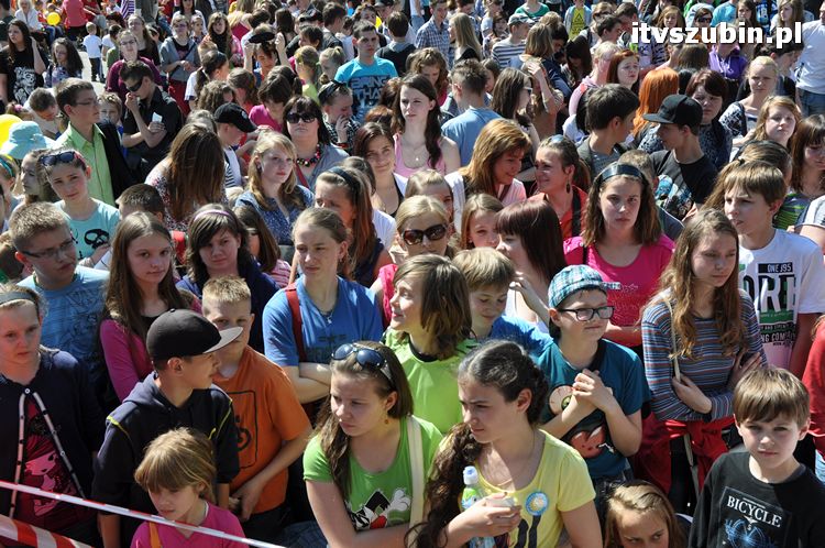 Charytatywny Koncert dla Andżeliny z udziałem MEZO w ZS w Szubinie