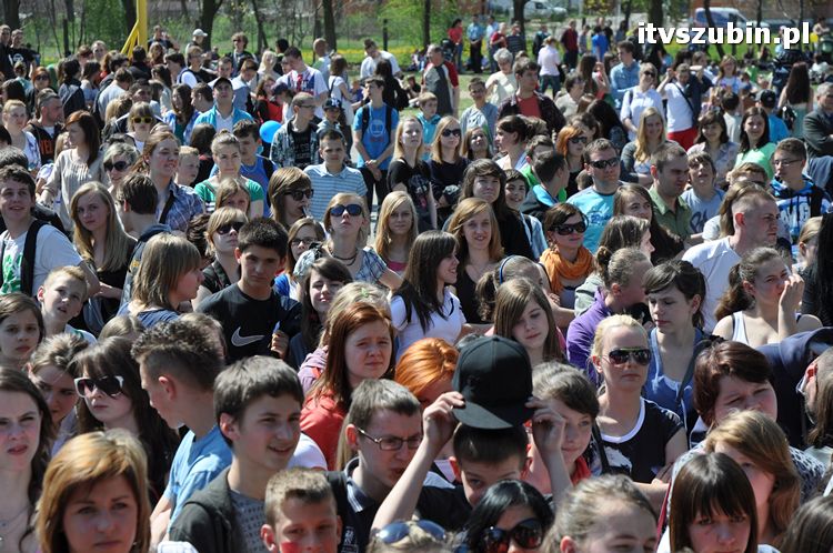 Charytatywny Koncert dla Andżeliny z udziałem MEZO w ZS w Szubinie