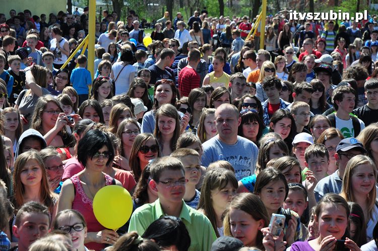 Charytatywny Koncert dla Andżeliny z udziałem MEZO w ZS w Szubinie