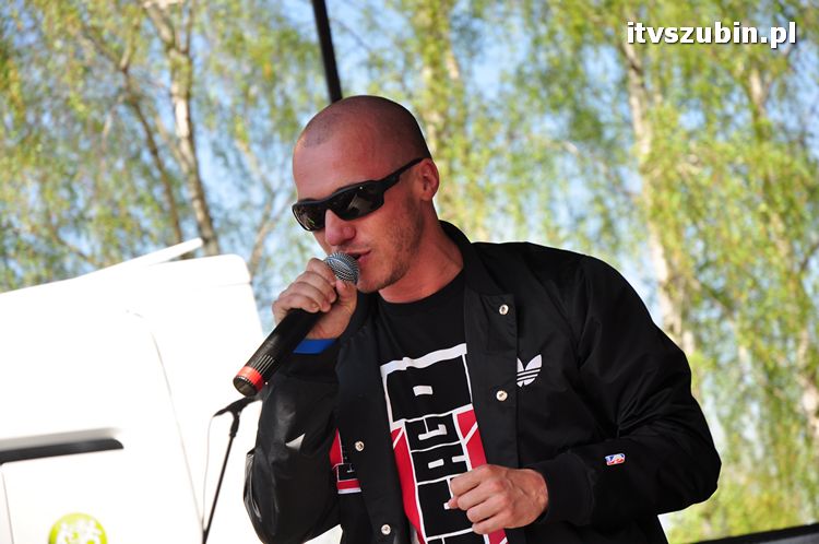 Charytatywny Koncert dla Andżeliny z udziałem MEZO w ZS w Szubinie